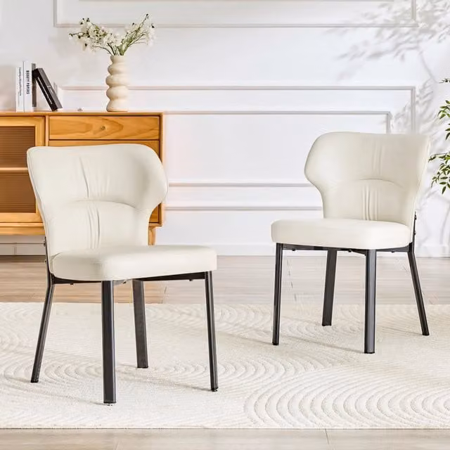 Sedia da pranzo OKWISH in ecopelle beige con seduta imbottita, schienale ergonomico e gambe in metallo nero