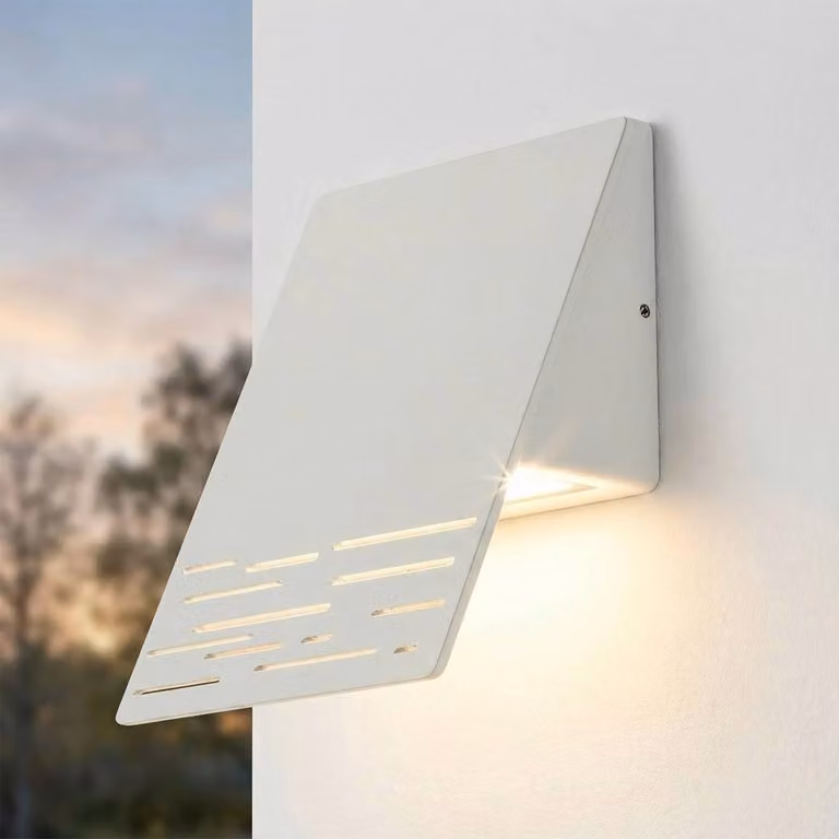 Lampada da parete esterna a LED, colore bianco, grado di protezione IP44, dimensioni 15 cm, realizzata in alluminio, temperatura di colore 3000 K, flusso luminoso 550 lm, tipo di illuminazione: luce direzionale verso il basso