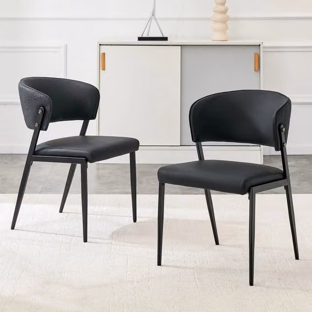 Set di 2 sedie da pranzo Minimal in ecopelle grigia con struttura in metallo e schienale ergonomico