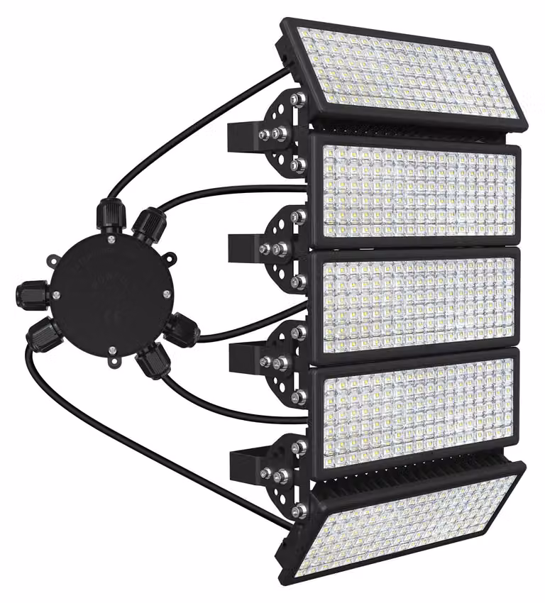 Faro a LED da 500W, 70000 lumen, 6500K, grado di protezione IP67, composto da 5 moduli
