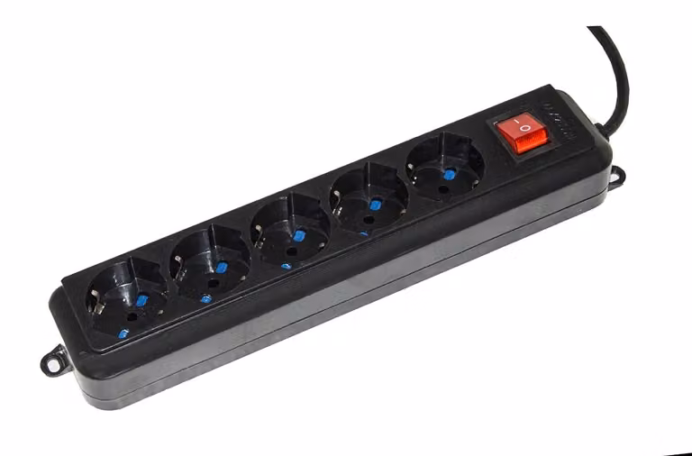 emmegi LKMP05LN cavo di prolunga 1,5 m 5 prese AC per interni nero