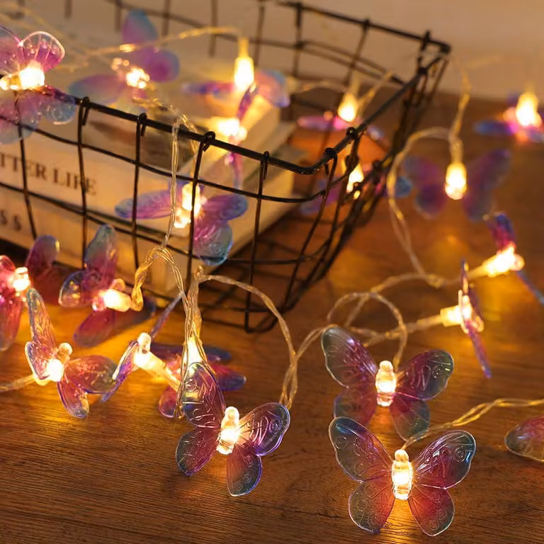 Catena luminosa con 20 farfalline LED, lunghezza 3 metri, luce bianco caldo, alimentazione a batteria