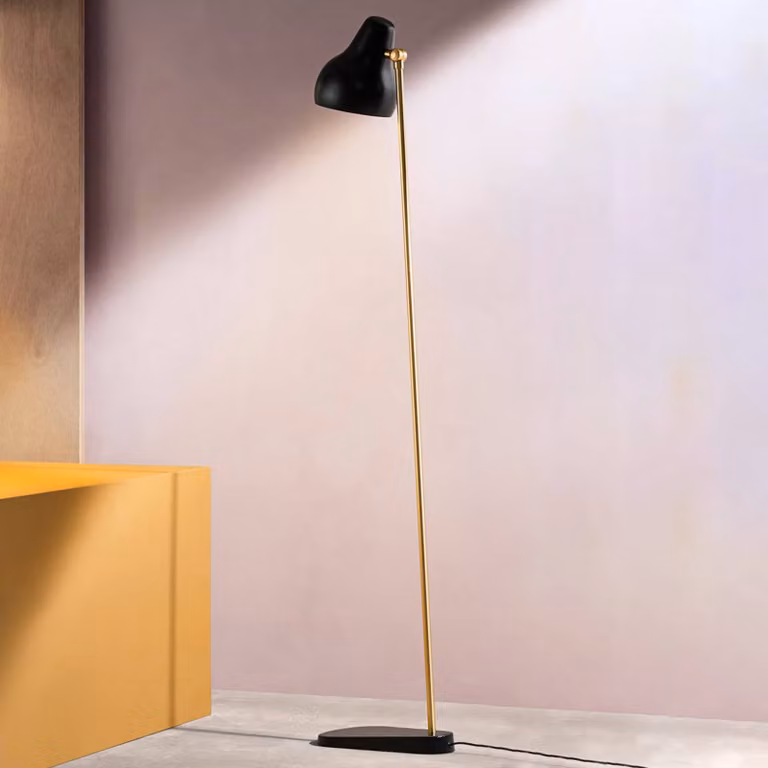 Louis Poulsen Lampada da terra di design VL38, dimmerabile, Nero, Soggiorno / Sala da pranzo, Alluminio, Design, Lampada da terra