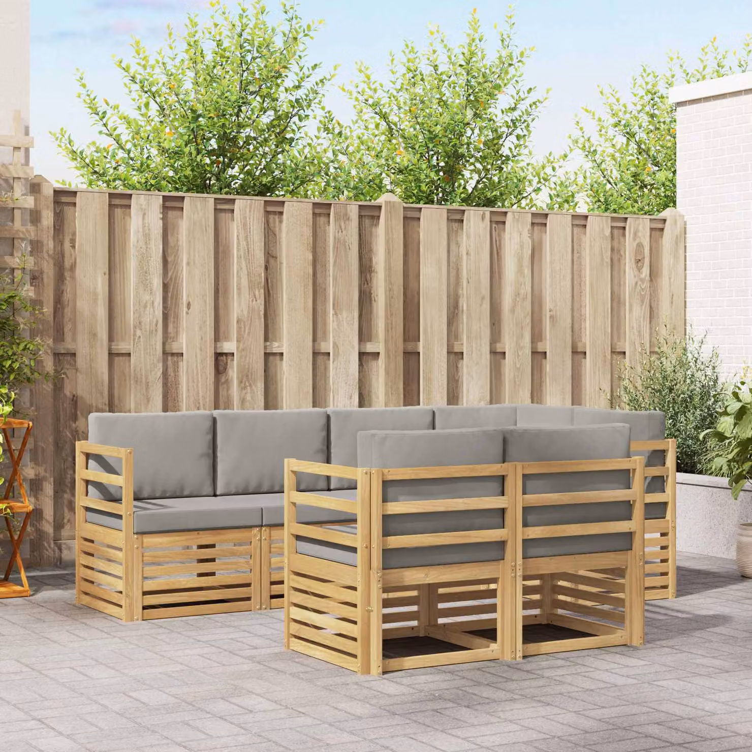 Set di divani da esterno vidaXL 7 pz in legno di acacia con cuscini bianchi e grigi