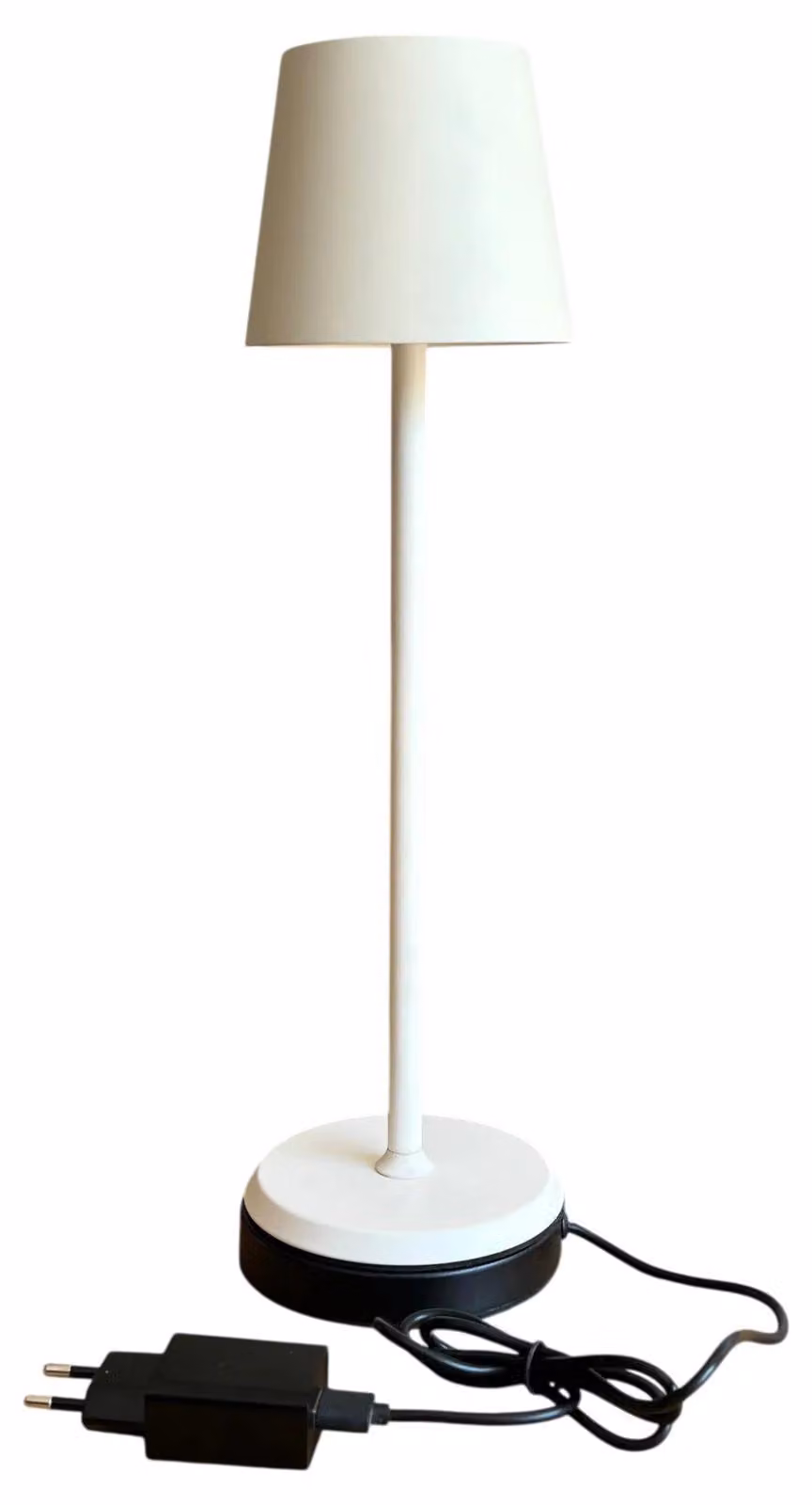 Warmpi Norda Cream lampada da tavolo LED senza fili per ristoranti, set da 1 con stazione di ricarica