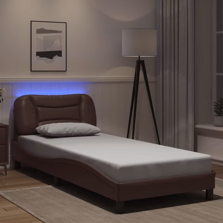 vidaXL Giroletto Hvar Marrone con LED e porta USB senza Materasso L/P/H: 200 x 90 x 74,5 cm