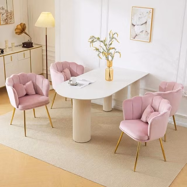 Set di 4 sedie moderne in velluto - Xylo - Schienale a forma di petalo, piedi in metallo dorato, cuscini a farfalla