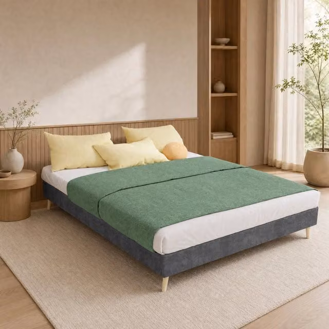 Letto matrimoniale 140 × 200 cm con rete a doghe in tessuto grigio e metallo con testiera geometrica
