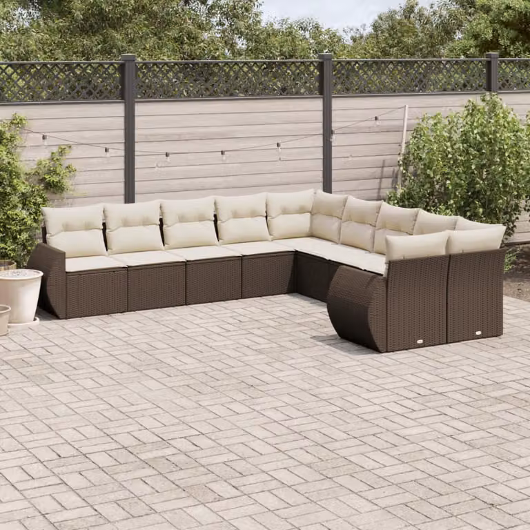 Set di divani da giardino vidaXL in polyrattan marrone con cuscini bianchi e struttura in acciaio rivestito in polvere