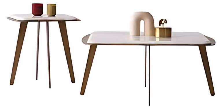 Eleganter Couchtisch mit zwei stilvollen Beistelltischen