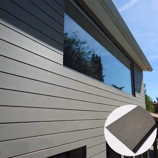 Listoni WPC Plane per rivestimenti colore Grigio, superficie 15m², L: 220 cm, H: 15 cm, spessore 11 mm