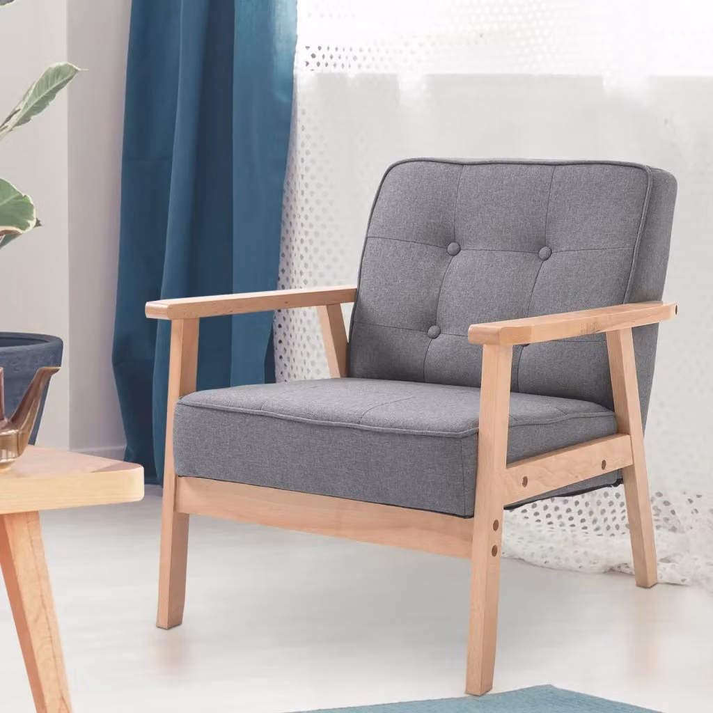 Poltrona Scandinava Xylo Imbottita in Tessuto Grigio con Dettagli in Legno e Bottoni L/P/H: 64.5 x 70 x 74 cm – 2
