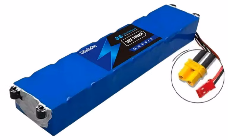 Batteria agli ioni di litio, alta capacità 100000 mAh, configurazione 36V, connettori XT30 JST