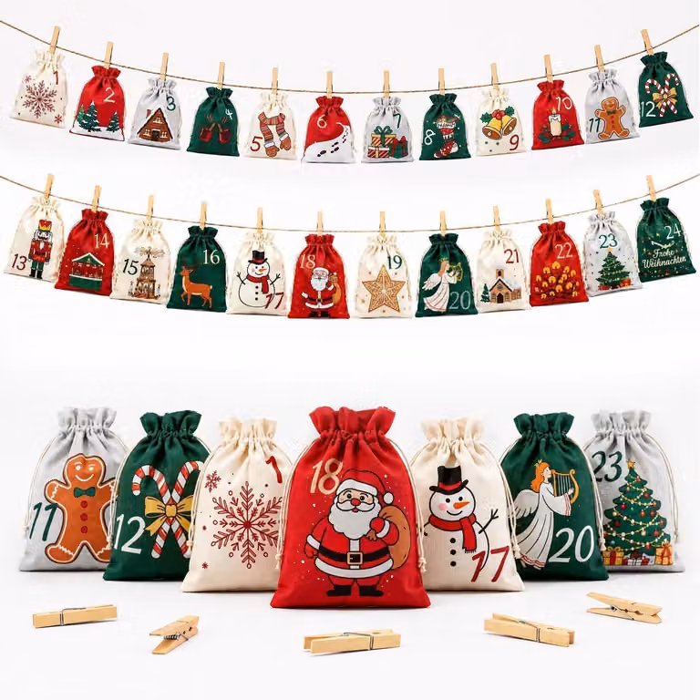 Calendario dell'Avvento da riempire, set di 24 sacchetti di tessuto con mollette di legno e spago, colori: rosso, verde, grigio, stile vintage