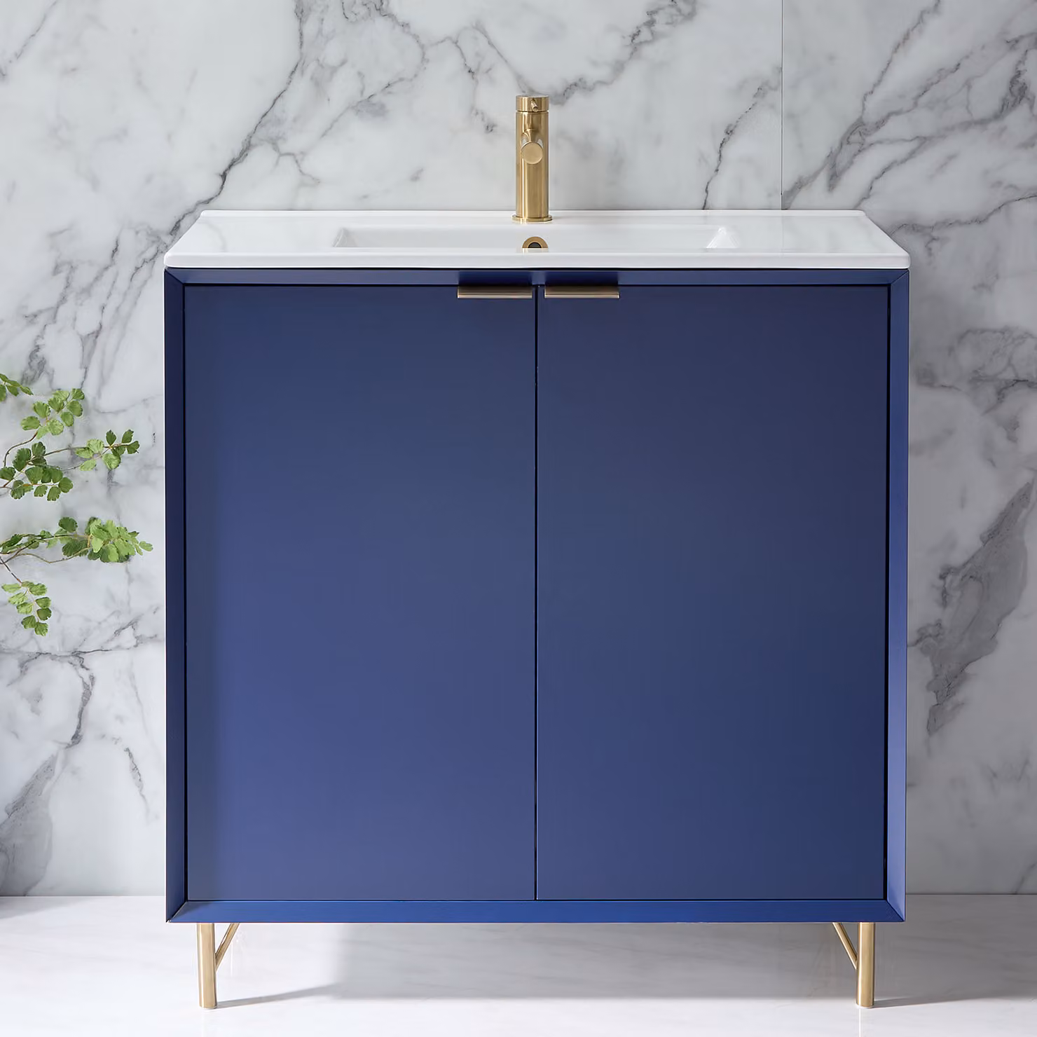 Mobile Bagno Blu Marino 810mm con Lavabo e Maniglie con Impugnatura a Dito in Oro Satinato
