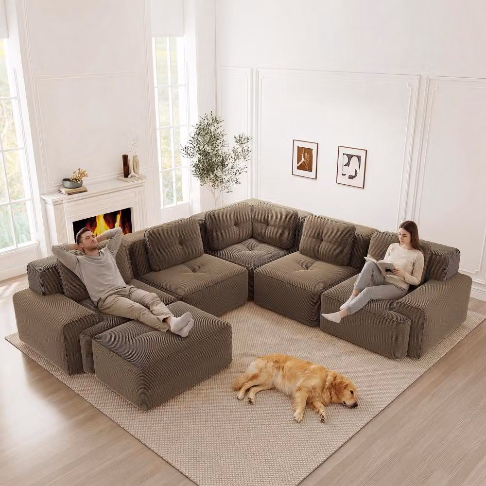 Divano angolare modulare in tessuto cord, divano a 5 posti con poggiapiedi, divano basso senza struttura in colore marrone, dimensioni 295x295 cm, adatto agli animali domestici