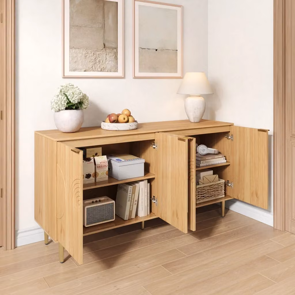 Credenza e madia moderna con 4 ante e ripiani regolabili, finitura naturale marrone e dettagli oro, ideale per soggiorno e sala da pranzo, L/P/H: 140 x 40 x 72 cm – 2