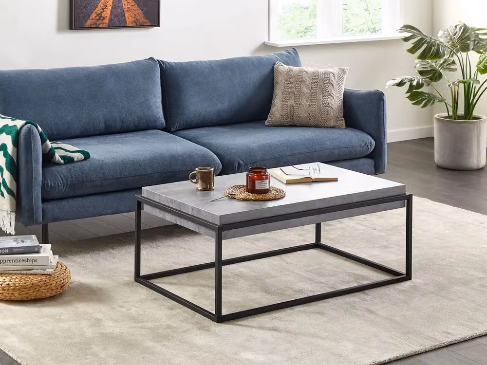 Tavolino da caffè rettangolare Beliani in stile industriale con piano grigio e struttura in metallo nero L: 104 cm, P: 64 cm, H: 44 cm – 2
