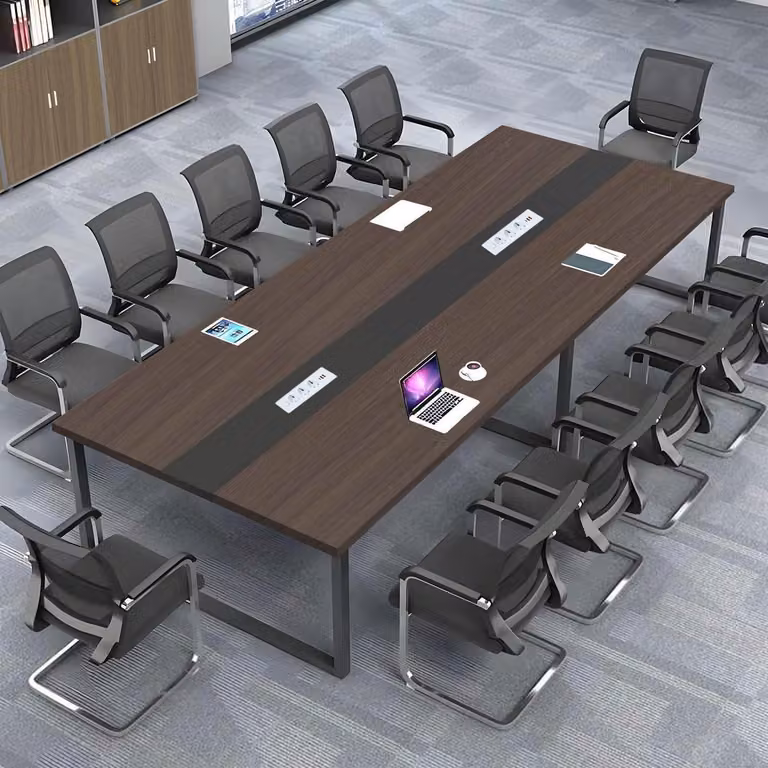 Tavolo da conferenza con sistema di gestione dei cavi, dimensioni 240x120x74 cm, design moderno, ideale per l'ufficio