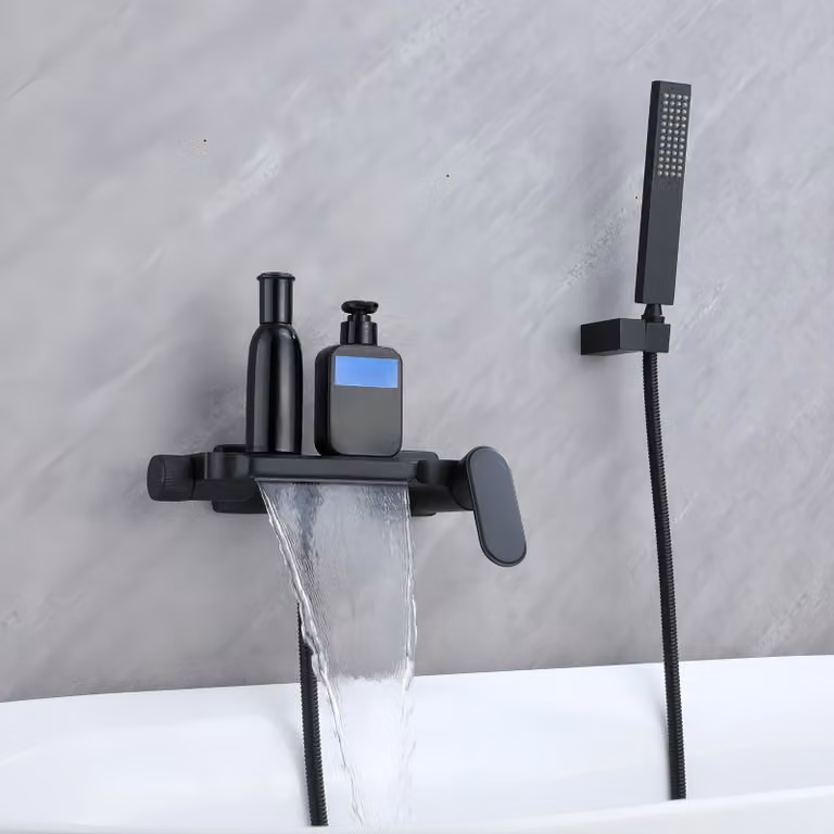 Miscelatore per doccia con soffione manuale, da montare a parete, in ottone, colore nero
