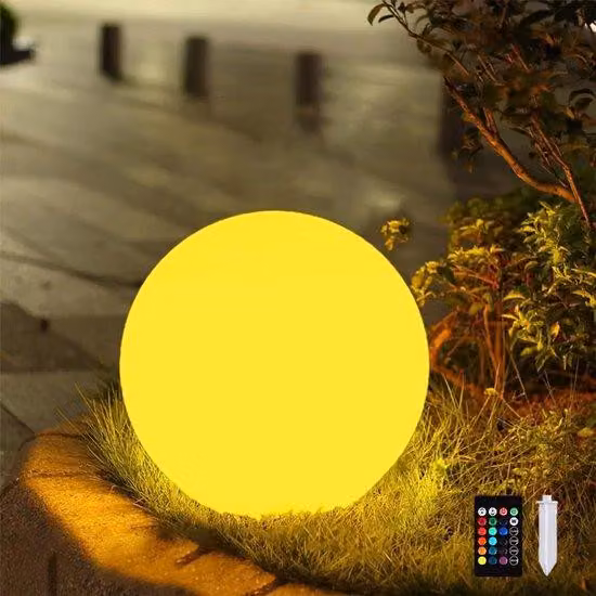 Lampada da spiaggia a energia solare da 15 cm, 16 colori alternati, impermeabile, grande lampada sferica, con picchetto da fissare al terreno, per terrazze, giardini e prati.