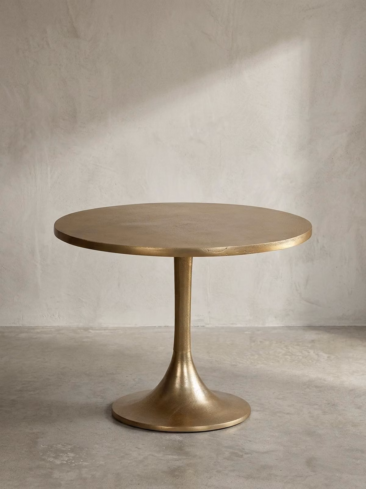 Tavolino in metallo oro 60x60x46,5 cm tavolo divano alluminio, tavolo soggiorno design rotondo, tavolino moderno, tavolino laterale soggiorno