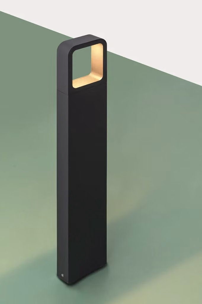 Lampione da terra PITT Bollard LED 7W Rossini Illuminazione, design cilindrico in alluminio nero per giardino, IP65, luce bianco caldo 3000K – 2