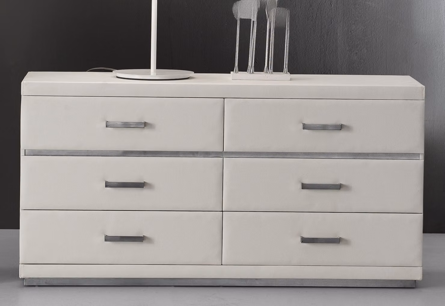 Edle Design Kommode Leder XXL Kommoden Luxus Weiß Schrank Sideboard Low Board