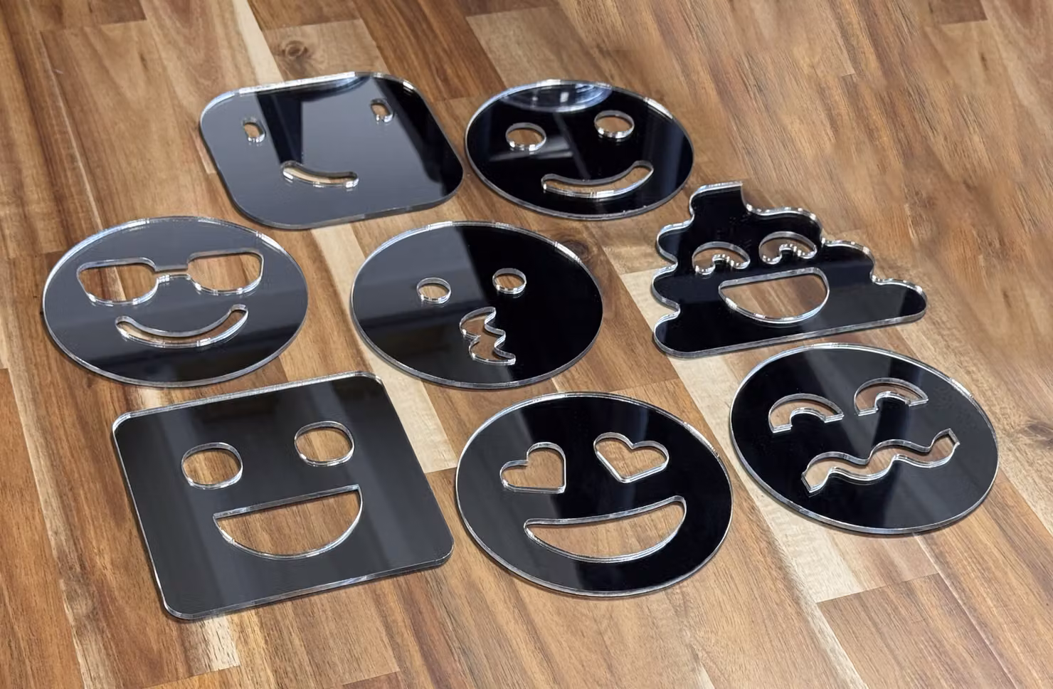 Set di specchietti con faccine (12x12 cm, spessore 3 mm)