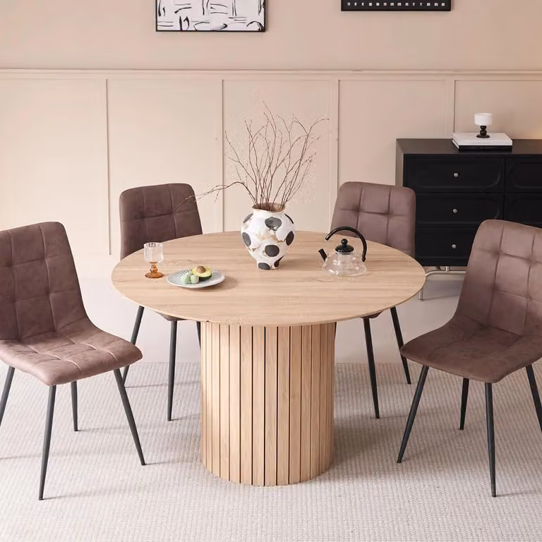 Tavolo da pranzo rotondo, dal design moderno e minimalista, con base in listelli, adatto per 4-6 persone