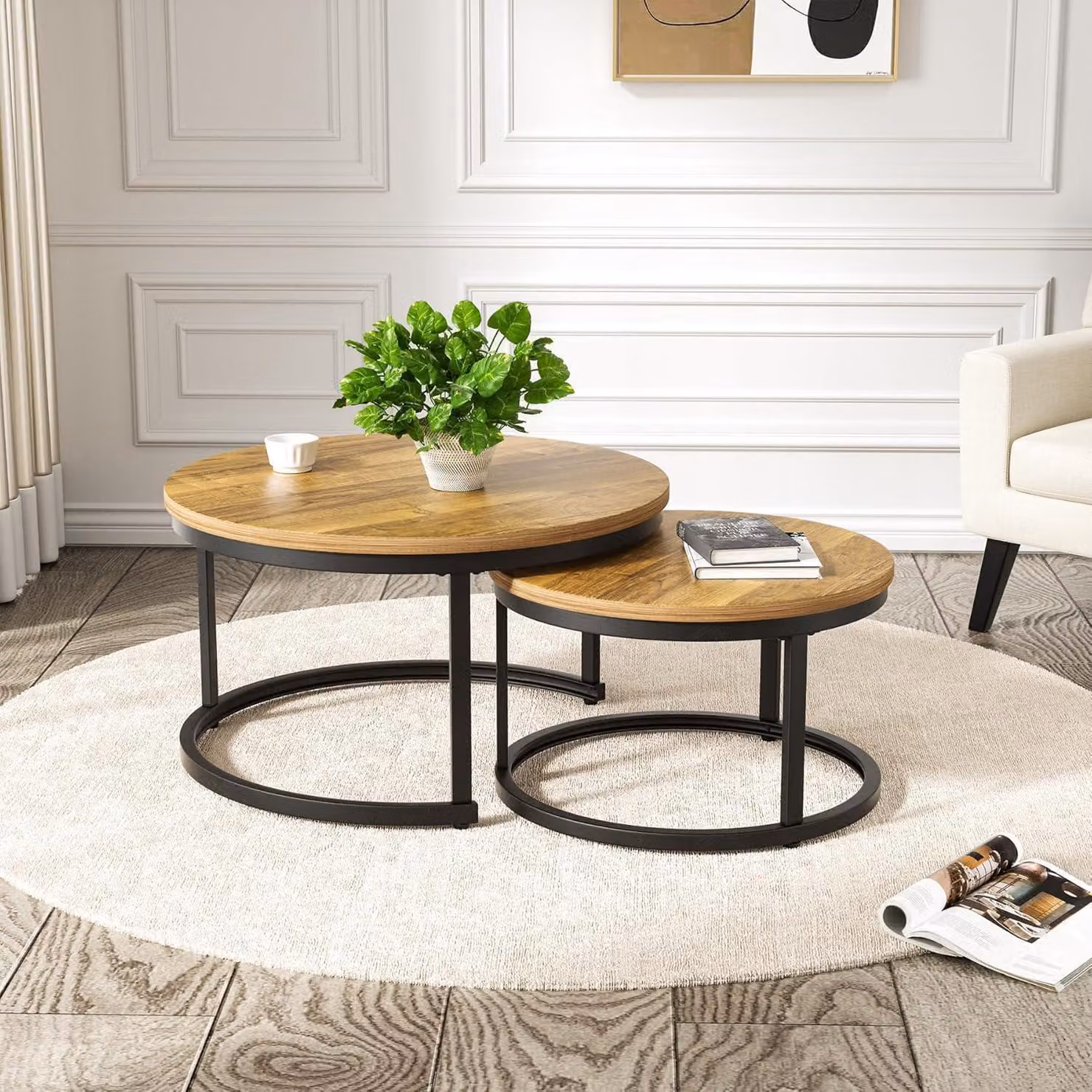 Set di due tavolini laterali rotondi in legno con struttura in metallo, colore marrone, dimensioni 60x45 cm e 45x40 cm