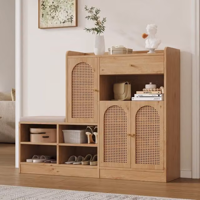 Scarpiera con panca imbottita Mivray in rattan e beige, con 4 ripiani aperti e cassetto, L: 142 cm, P: 35 cm, H: 110 cm