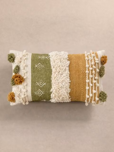 Cuscino Hana Kenay Home giallo senape in cotone con rivestimento lavabile