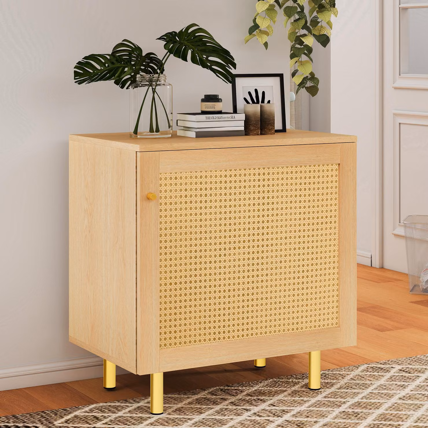 Armadio da ingresso MODFU con ante in rattan, gambe dorate, mobiletto contenitore, comodino, stile naturale