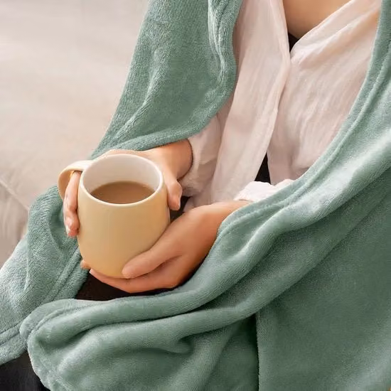 Coperta in lana morbida per divano verde chiaro L 150 x P 200 cm