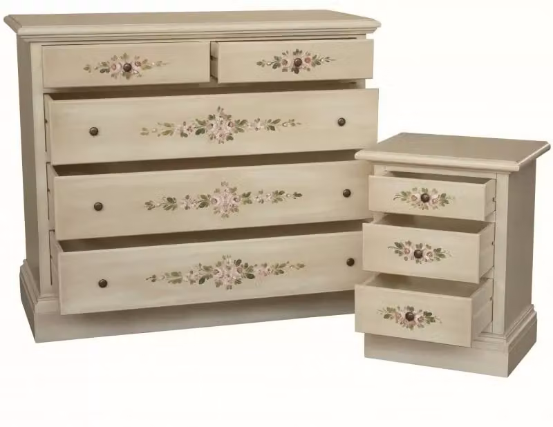 Set composto da Mobili 2G con una cassettiera e due comodini in stile shabby chic decorato con motivi floreali, colore avorio anticato e beige