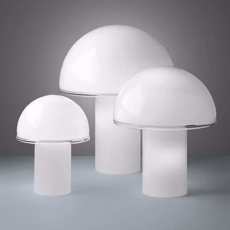 Artemide Lampada da tavolo di design Onfale, Bianco / Opale, Soggiorno / Sala da pranzo, Vetro, Design, Lampada da tavolo