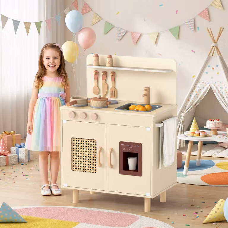 Cucina giocattolo in legno Costway con lavello e fornello per bambini, set cucinetta giallo