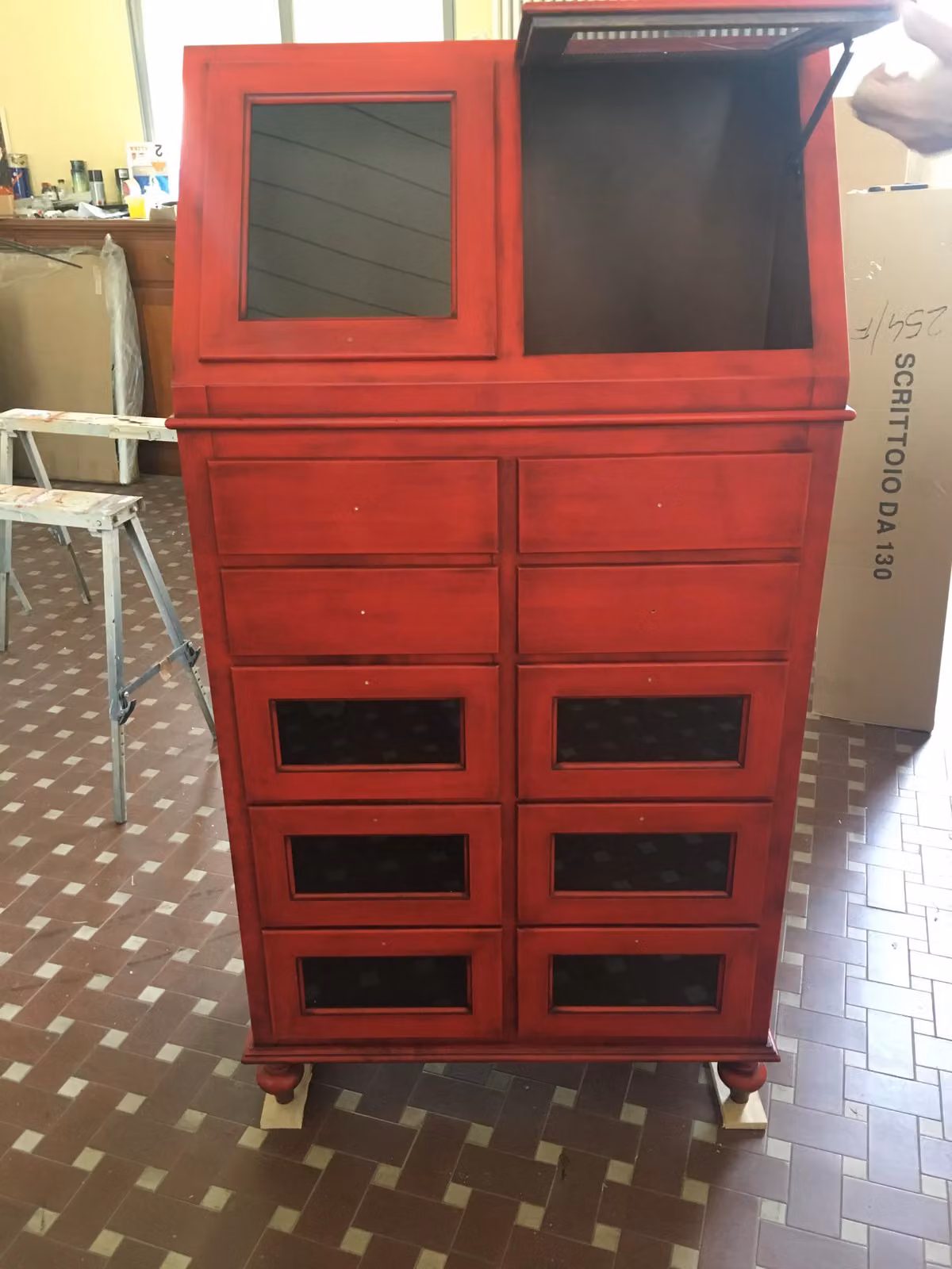 Dispensa Shabby Chic in Legno Rosso Anticato con Ante in Vetro Mobili 2G L: 80 cm, P: 42 cm, H: 153 cm – 4