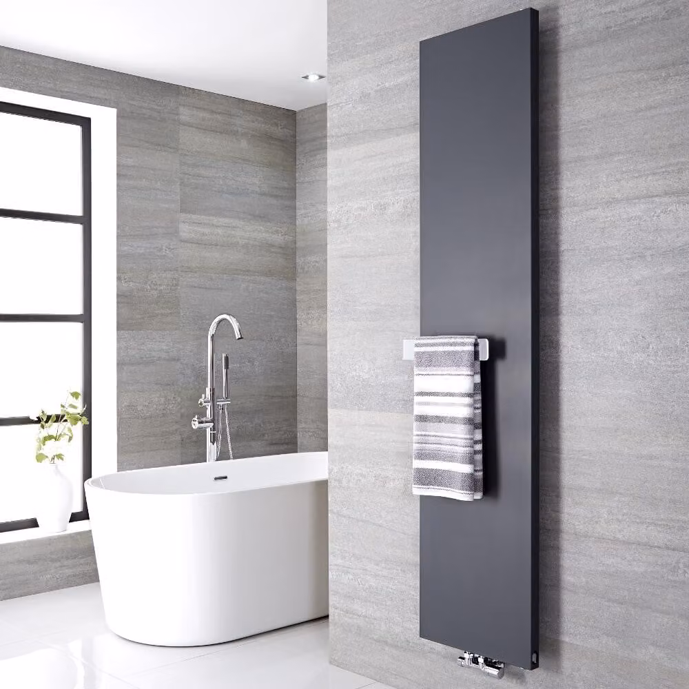 Radiatore Verticale Antracite Con Porta Asciugamani 1820 X 400mm 842W - Rubi