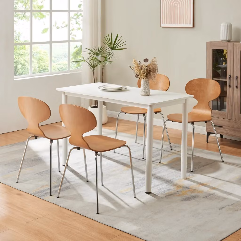 Set di 4 sedie impilabili Kil en.casa per sala da pranzo e cucina, finitura effetto noce e struttura cromata, L/P/H: 45 x 48 x 80 cm – 2