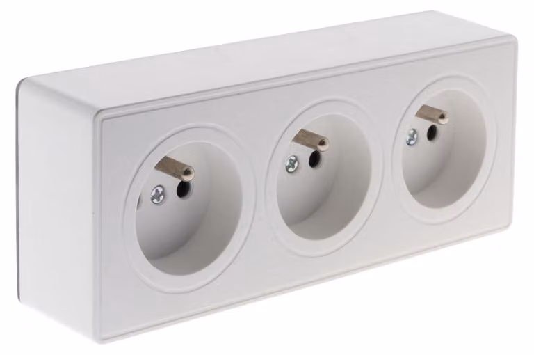 Prese multiple da parete, 2P+T, 16A, colore bianco