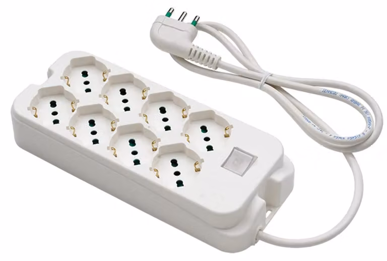 Multipresa con prese bipasso 8 schuko spina a squadra italiana 2P+T 16A cavo 1.5m Fanton 40440