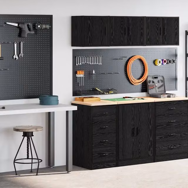 Set di 2 armadi da garage vidaXL neri in legno di pino con ante a battente, montabili a parete, L/P/H: 60 x 40 x 85 cm