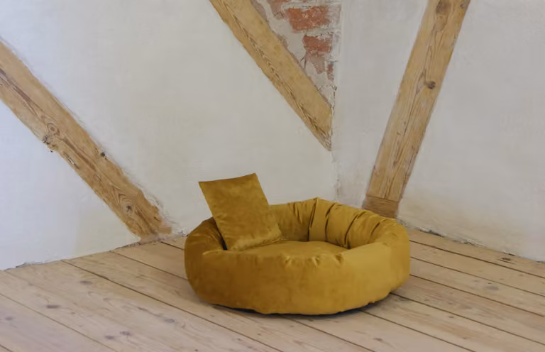 Tagliatubi Kuschelinsel Velvet senape taglia S Accessori per animali Divano per animali Letto per cani