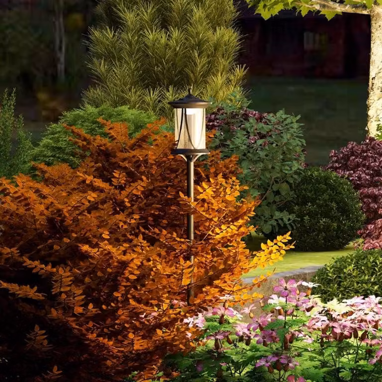 Illuminazione solare per giardini – Lampione a LED, grado di protezione IP44 | Colore: Nero | Dimensioni: 17x17x127 cm