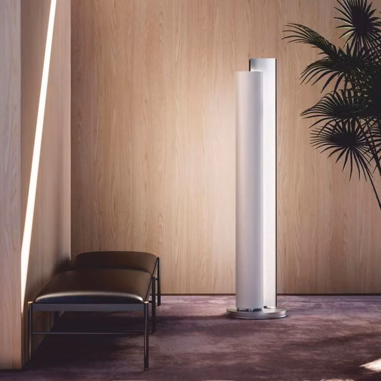 Casa Padrino Riscaldatore elettrico a colonna LED Bianco / Argento H. 185,5 cm - Italy