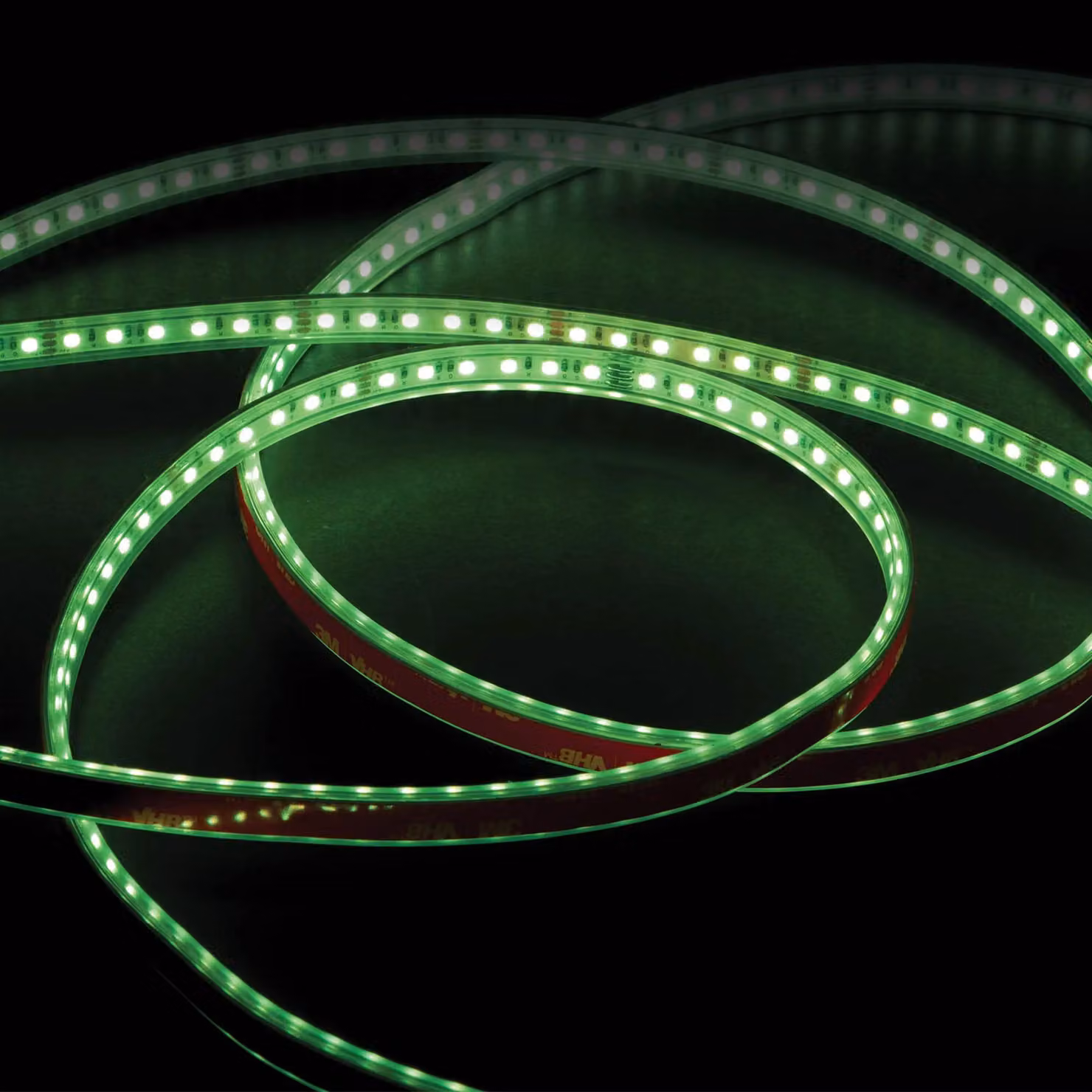 Striscia LED ARELUX XFRILL RGB, 5 metri, 12W/metro, 120 LED/metro, 24V DC, grado di protezione IP65, angolo di emissione 120 gradi