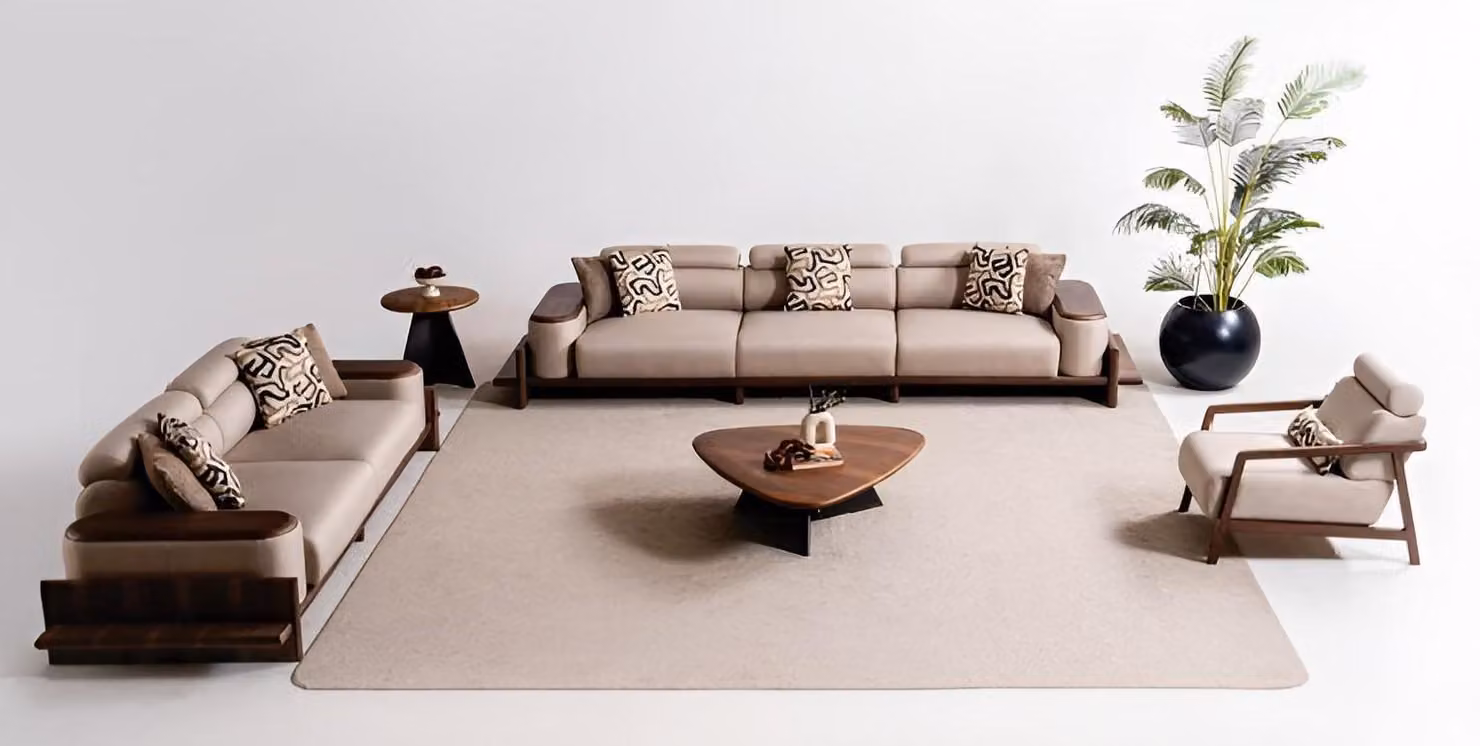 Beige Wohnzimmer Sofagarnitur Designer 4-Sitzer Stilvoller Sessel