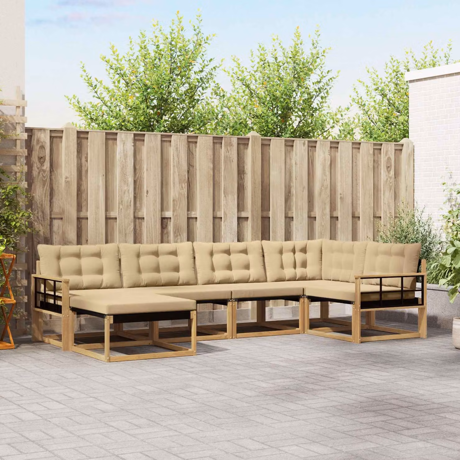 Set di divani da esterno vidaXL a forma di L composto da 6 pezzi in legno di acacia con cuscini in tessuto bianco e beige